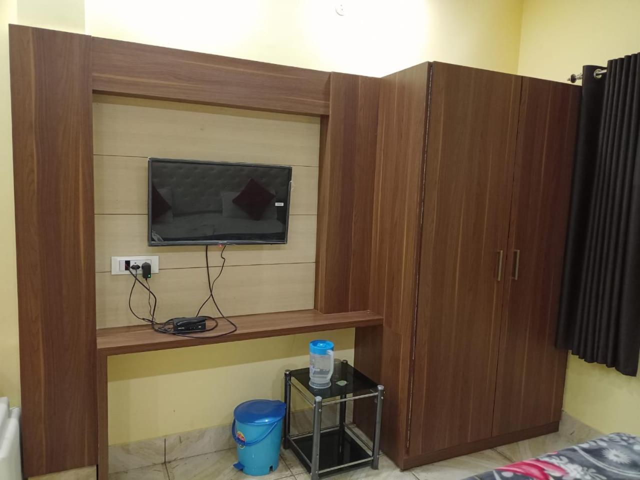 Hotel Vinayak Inn Haridwār Quarto foto